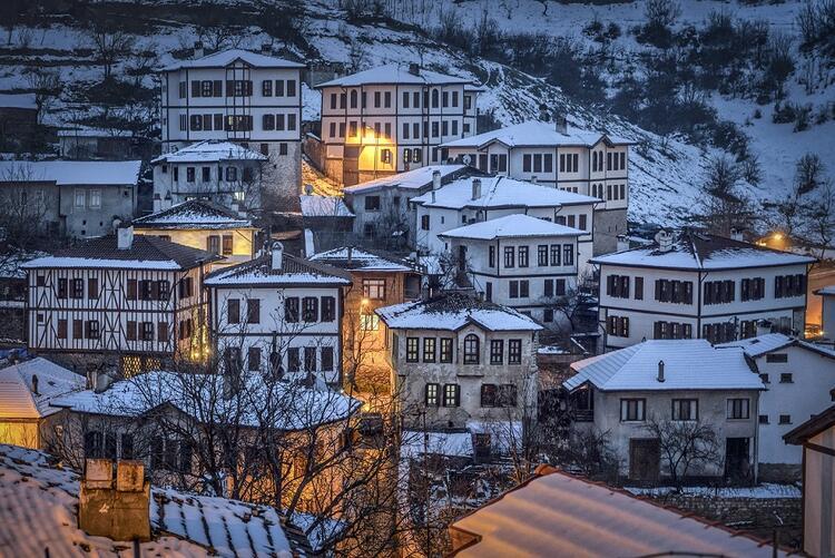 safranbolu evleri kış manzarası